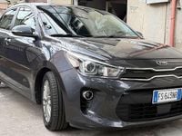 Usata Kia Rio 90 CV (66 kW) 2019 Grigio Berlina