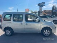 Usata Renault Kangoo 90 CV (66 kW) 2012 Grigio Monovolume