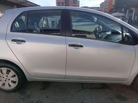 Usata Toyota Yaris 69 CV (50 kW) 2008 Argento Utilitaria
