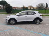 Usata Kia Stonic Urban 82 CV (60 kW) 2023 Sparkling silver SUV