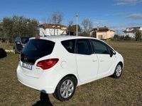 Usata Opel Meriva 95 CV (69 kW) 2011 Bianco Monovolume