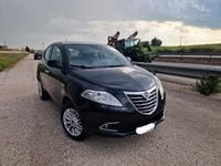 Usata Lancia Ypsilon Gold 85 CV (62 kW) 2015 Nero Utilitaria