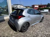 Usata Toyota Yaris Hybrid Trend 92 CV (67 kW) 2022 Grigio Berlina