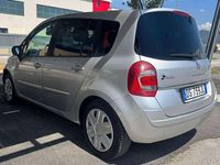 Usata Renault Grand Modus Dynamique 101 CV (74 kW) 2008 Argento Monovolume
