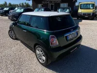 Usata Mini Cooper D 90 CV (66 kW) 2011 Verde Utilitaria