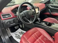 Begagnad Maserati GranSport 330 HK (242 kW) 2021 Svart Sedan