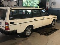 Usata Volvo 240 82 CV (60 kW) 1985 Bianco Station wagon
