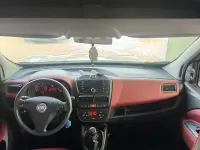 Begagnad Fiat Doblò Emotion 105 HK (77 kW) 2009 Gul Minibuss