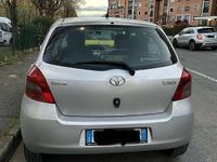 Usata Toyota Yaris Luna 86 CV (63 kW) 2007 Argento Utilitaria