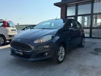 Usata Ford Fiesta Titanium 75 CV (55 kW) 2014 Blu/azzurro Utilitaria