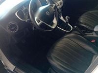 Usata Lancia Delta 120 CV (88 kW) 2013 Utilitaria