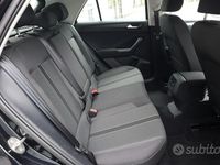Usata VW T-Roc Life 150 CV (110 kW) 2023 Nero SUV