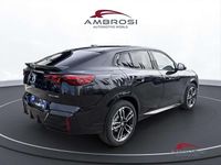 Nuova BMW iX2 M Sport 150 kW (204 CV) 2025 Black sapphire metallizzato SUV