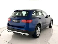 Usata Mercedes GLC220 194 CV (142 kW) 2019 Bluazzurro SUV