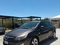 Usata Opel Astra Cosmo 110 CV (80 kW) 2012 Blu Berlina