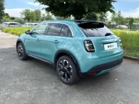 Usata Fiat 600 La Prima 110 CV (80 kW) 2025 Blu/azzurro SUV