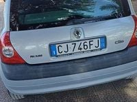 Usata Renault Clio II Expression 58 CV (42 kW) 2003 Grigio Berlina