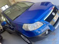 Usata Fiat Sedici Emotion 120 CV (88 kW) 2009 Bluazzurro SUV