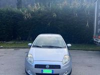 Usata Fiat Grande Punto 75 CV (55 kW) 2006 Grigio Utilitaria