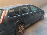 Usata Ford Focus 110 CV (80 kW) 2010 Grigio Station wagon