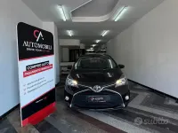 Usata Toyota Yaris Lounge 69 CV (50 kW) 2016 Nero Berlina