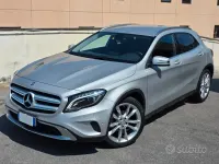 Usata Mercedes GLA200 136 CV (100 kW) 2015 Grigio SUV