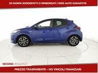 Usata Toyota Yaris Hybrid Style 116 CV (85 kW) 2020 Blu Utilitaria