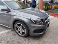 Usado Mercedes GLA200 AMG 136 CV (100 kW) 2015 Gris SUV