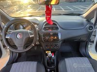 Usata Fiat Punto Street 95 CV (69 kW) 2018 Bianco Utilitaria