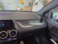 Usata Mercedes B180 Premium 116 CV (85 kW) 2020 Grigio Monovolume