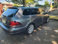 Usata VW Golf VI 105 CV (77 kW) 2011 Grigio Utilitaria