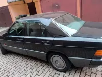 Usata Mercedes 190 105 CV (77 kW) 1990 Grigio Berlina