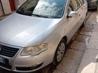Usata VW Passat 150 CV (110 kW) 2010 Grigio Berlina