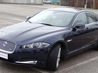 Usata Jaguar XF Premium Luxury 275 CV (202 kW) 2015 Blu Berlina