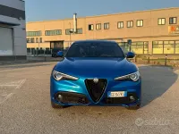 Usata Alfa Romeo Stelvio Veloce 209 CV (153 kW) 2021 Bluazzurro SUV
