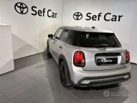 Usado Mini Cooper Resolute Edition 136 HP (100 kW) 2024 Cinzento Citadino