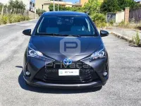 Usata Toyota Yaris Hybrid Active 73 CV (53 kW) 2019 Grigio Utilitaria