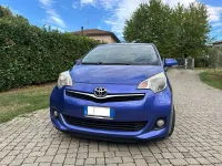Usata Toyota Verso-S Active 99 CV (72 kW) 2012 Blu/azzurro Monovolume