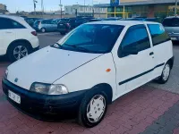 Usata Fiat 750 60 CV (44 kW) 1998 Bianco Berlina