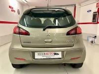 Usata Mitsubishi Colt Inform 74 CV (54 kW) 2009 Argento Utilitaria