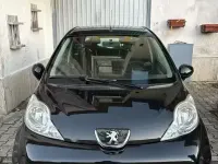 Usata Peugeot 107 68 CV (50 kW) 2011 Nero Utilitaria