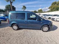 Usata VW Caddy Trendline 102 CV (75 kW) 2017 Blu Monovolume