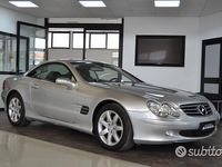 Usata Mercedes SL350 245 CV (180 kW) 2006 Grigio Cabrio