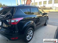 Usata Ford Kuga S 150 CV (110 kW) 2016 Nero SUV