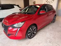 Usata Peugeot 208 Active 101 CV (74 kW) 2019 Rosso Utilitaria