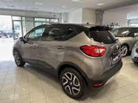 Usata Renault Captur 120 CV (88 kW) 2017 Grigio SUV