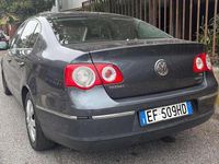 Usata VW Passat Comfortline 150 CV (110 kW) 2010 Grigio Berlina