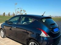 Usata Lancia Ypsilon 95 CV (69 kW) 2016 Blu Utilitaria