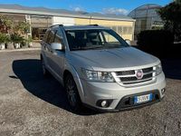 Usata Fiat Freemont 140 CV (102 kW) 2013 Grigio SUV