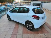 Usata Peugeot 208 Sport 75 CV (55 kW) 2016 Bianco Utilitaria